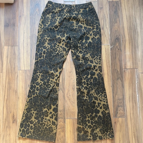 Leopard Print Flare Jeans - Picture 2 of 9